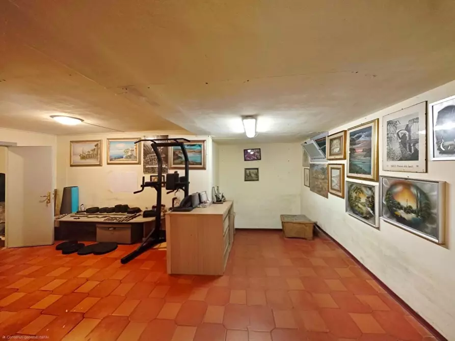 Immagine 26 di Appartamento in vendita  a Sarzana