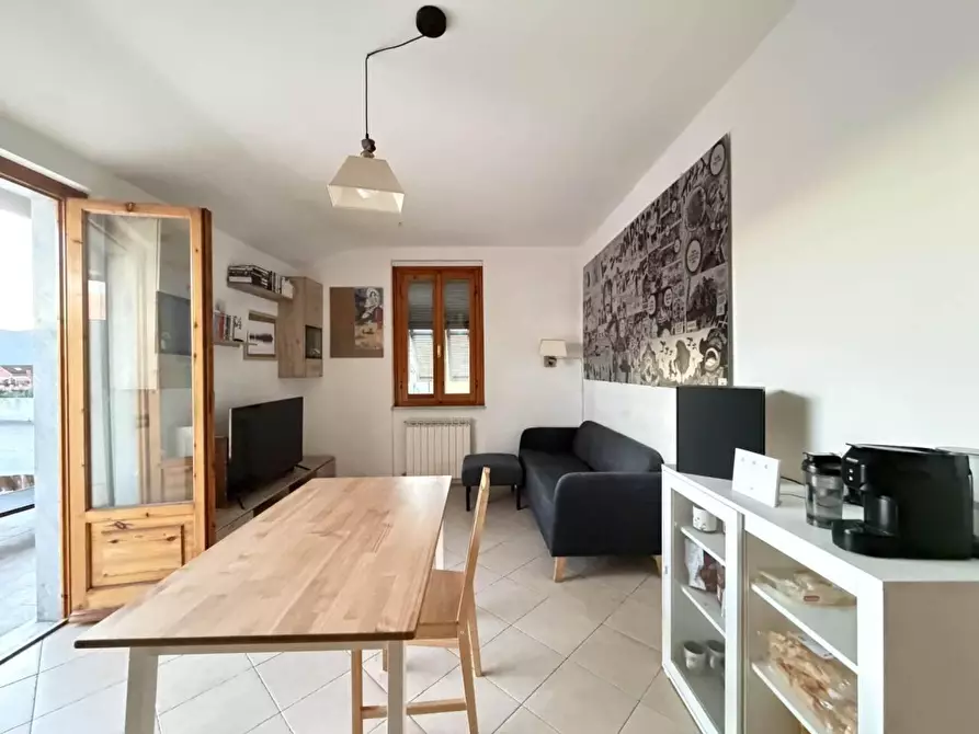 Immagine 8 di Appartamento in vendita  a Sarzana