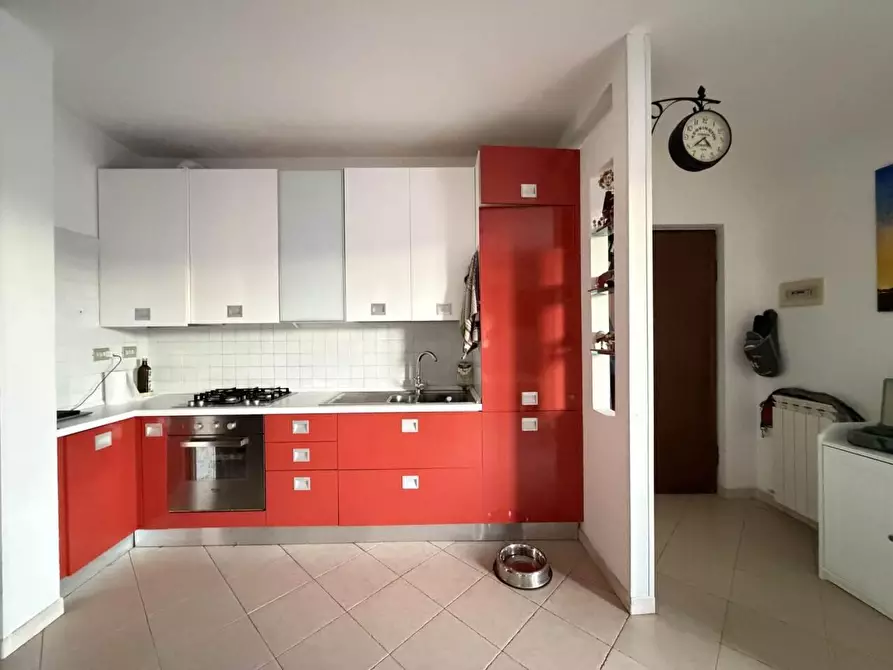 Immagine 13 di Appartamento in vendita  a Sarzana