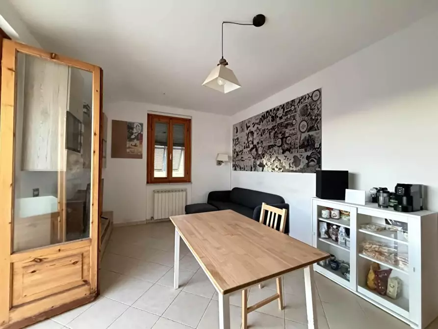 Immagine 4 di Appartamento in vendita  a Sarzana