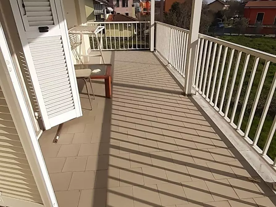 Immagine 6 di Casa bifamiliare in vendita  a Bolano