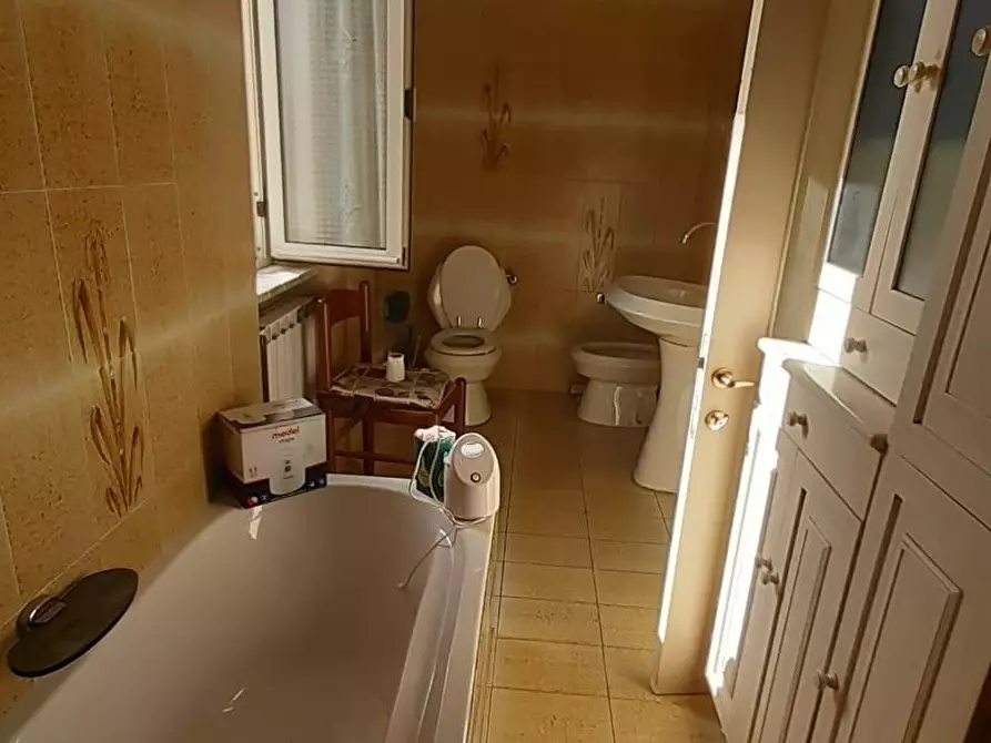 Immagine 8 di Casa bifamiliare in vendita  a Bolano