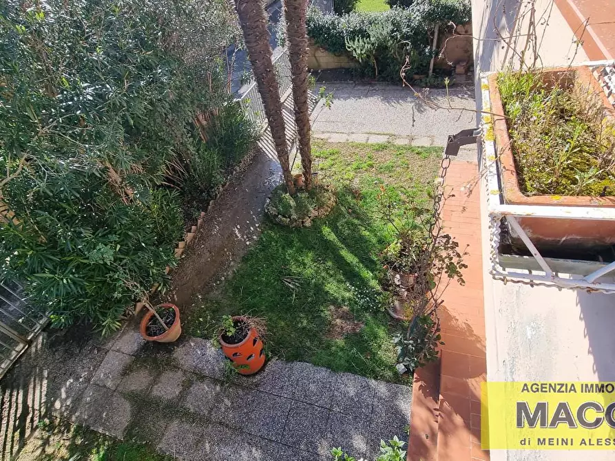 Immagine 27 di Casa trifamiliare in vendita  a Ponsacco