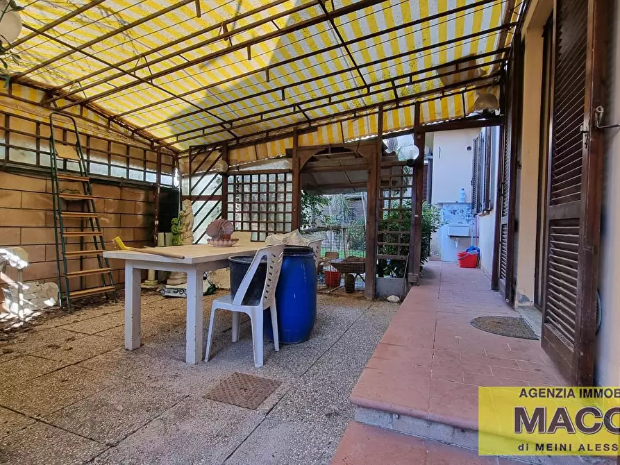 Immagine 13 di Casa trifamiliare in vendita  a Ponsacco