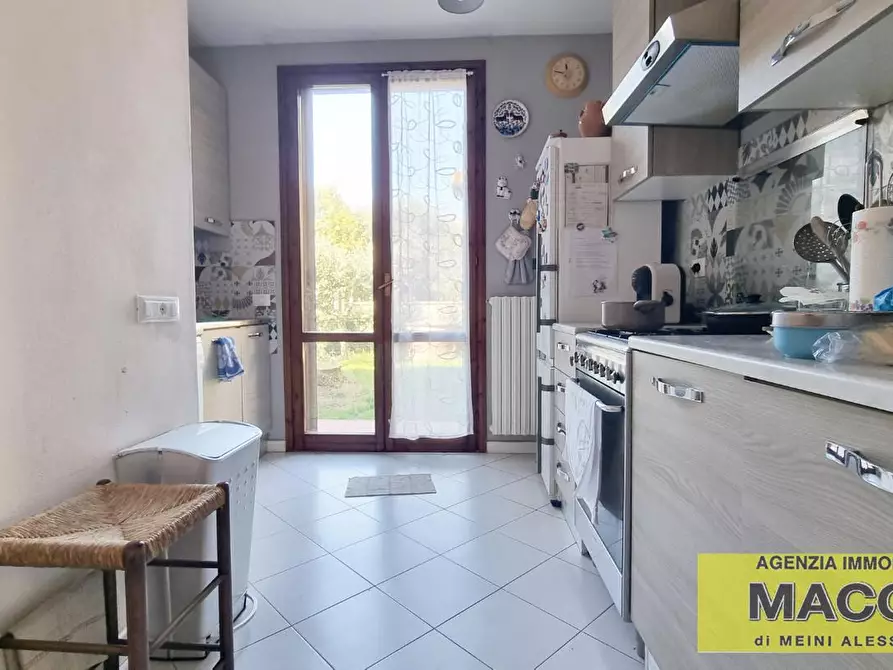 Immagine 9 di Casa trifamiliare in vendita  a Ponsacco