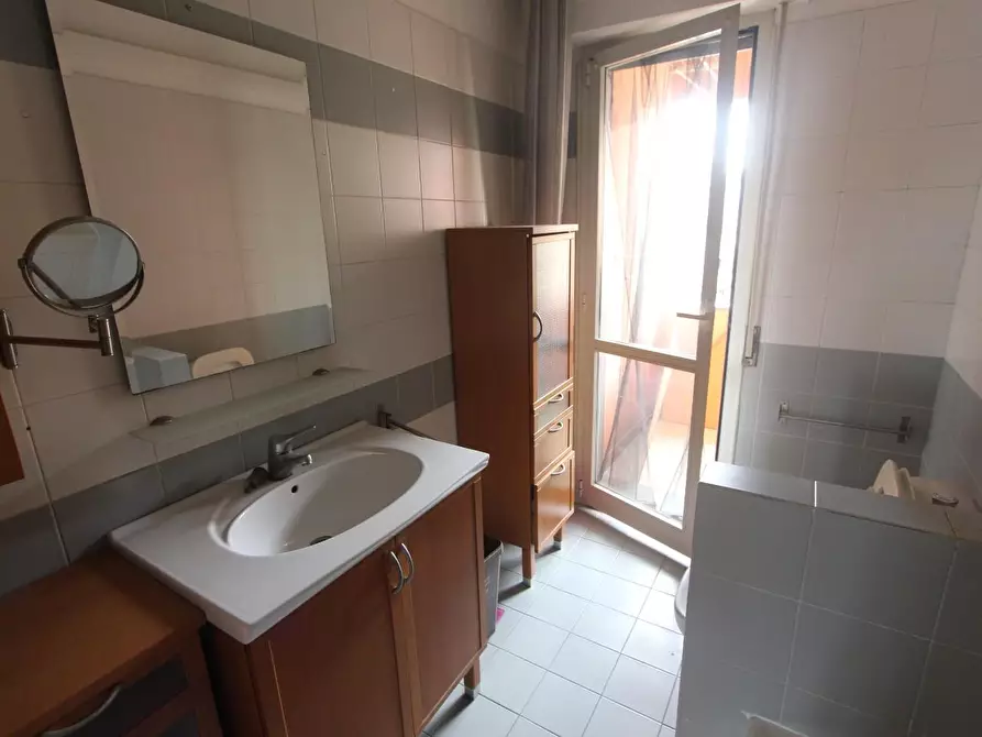 Immagine 8 di Appartamento in vendita  a La Spezia