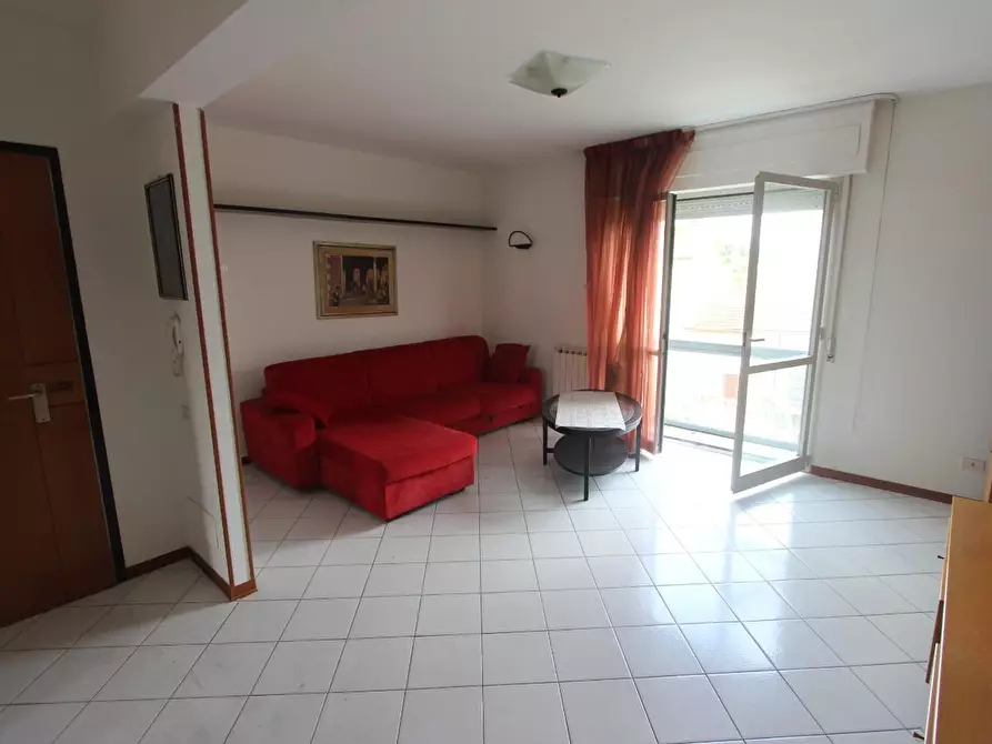 Immagine 1 di Appartamento in vendita  a La Spezia