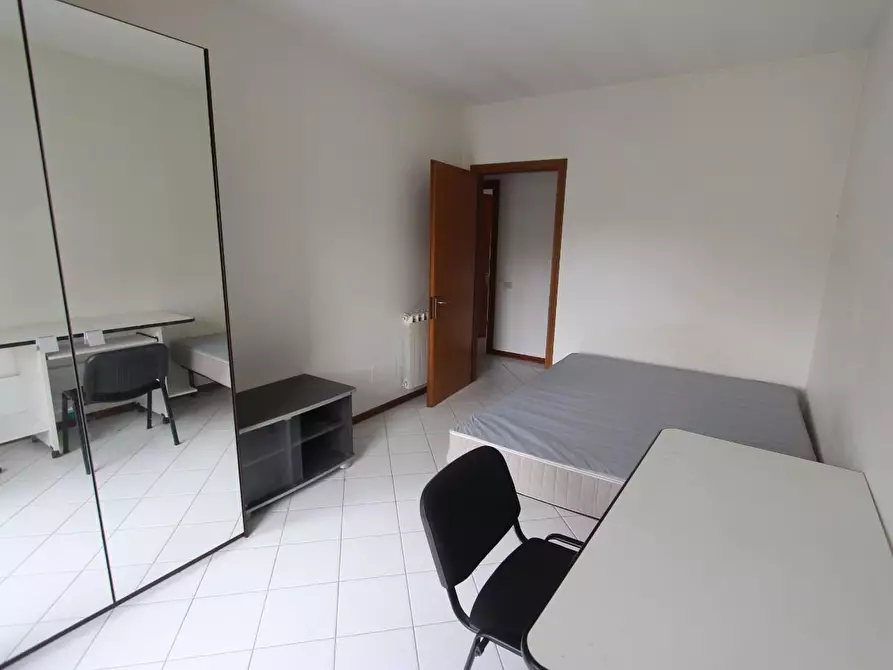 Immagine 14 di Appartamento in vendita  a La Spezia