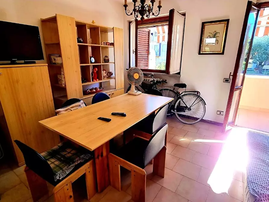 Immagine 4 di Villetta a schiera in vendita  a Massa