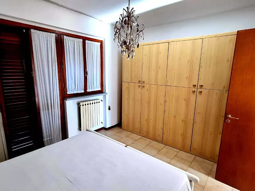 Immagine 10 di Villetta a schiera in vendita  a Massa