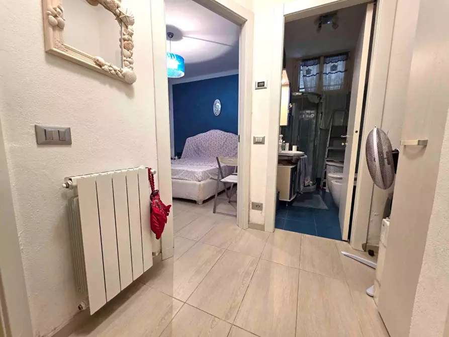 Immagine 10 di Appartamento in vendita  a Massa