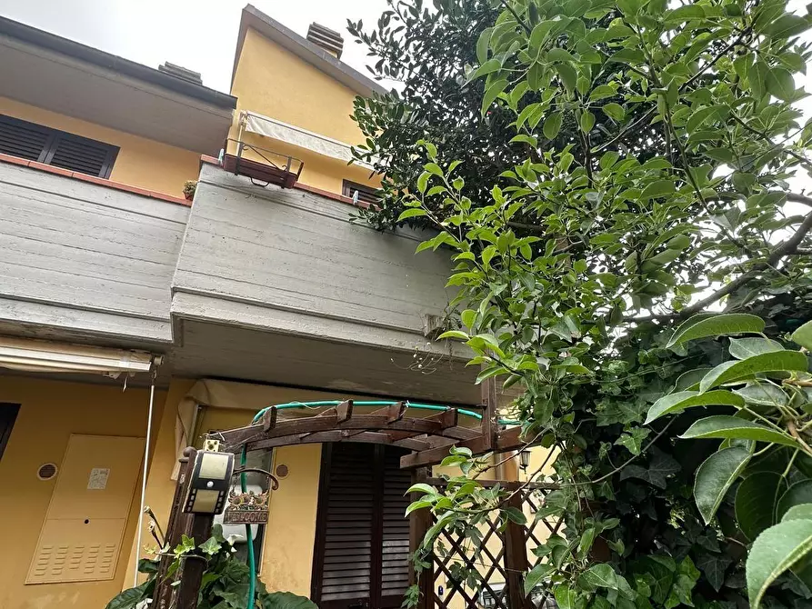 Immagine 6 di Villetta a schiera in vendita  a Campiglia Marittima