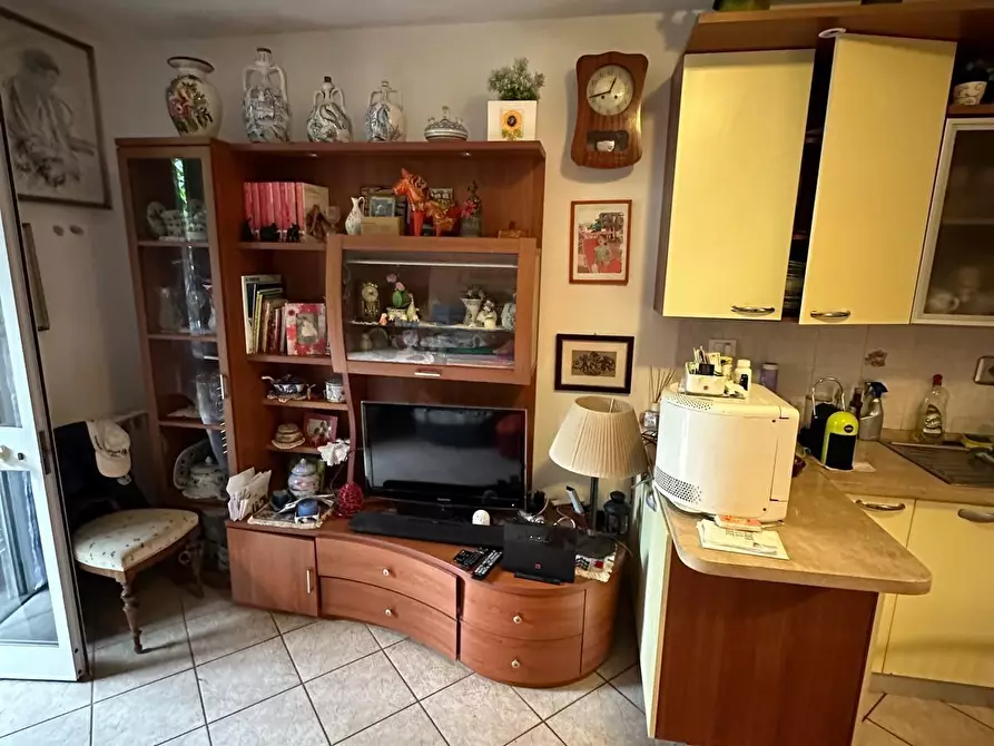 Immagine 9 di Villetta a schiera in vendita  a Campiglia Marittima