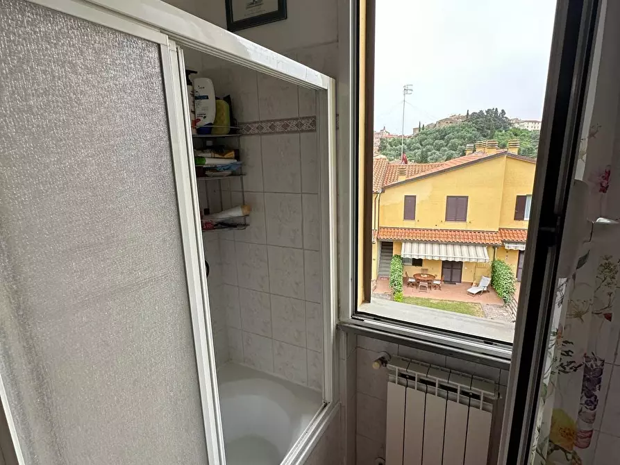 Immagine 19 di Villetta a schiera in vendita  a Campiglia Marittima