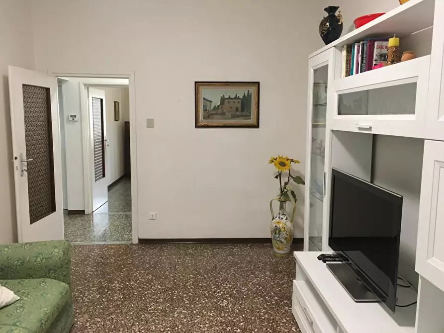 Immagine 4 di Appartamento in affitto  a Livorno