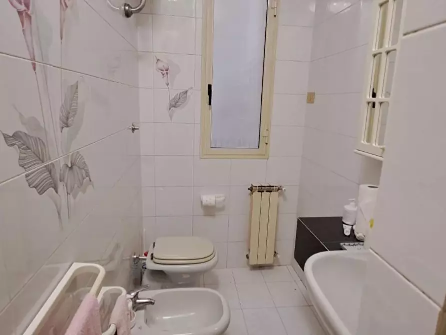 Immagine 22 di Appartamento in vendita  a Livorno