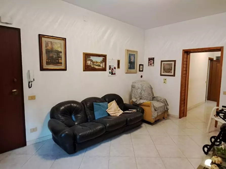 Immagine 5 di Appartamento in vendita  a Livorno