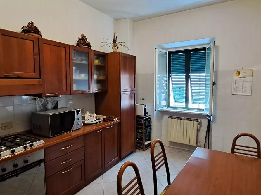 Immagine 7 di Appartamento in vendita  a Livorno