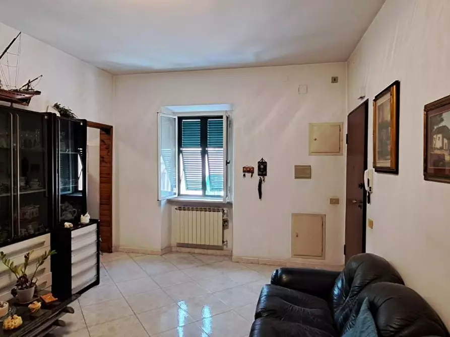 Immagine 3 di Appartamento in vendita  a Livorno