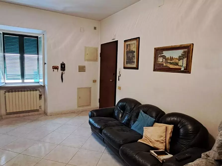 Immagine 2 di Appartamento in vendita  a Livorno