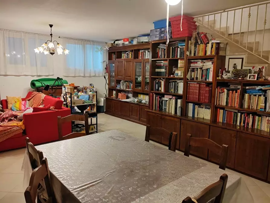 Immagine 19 di Appartamento in vendita  a Massa