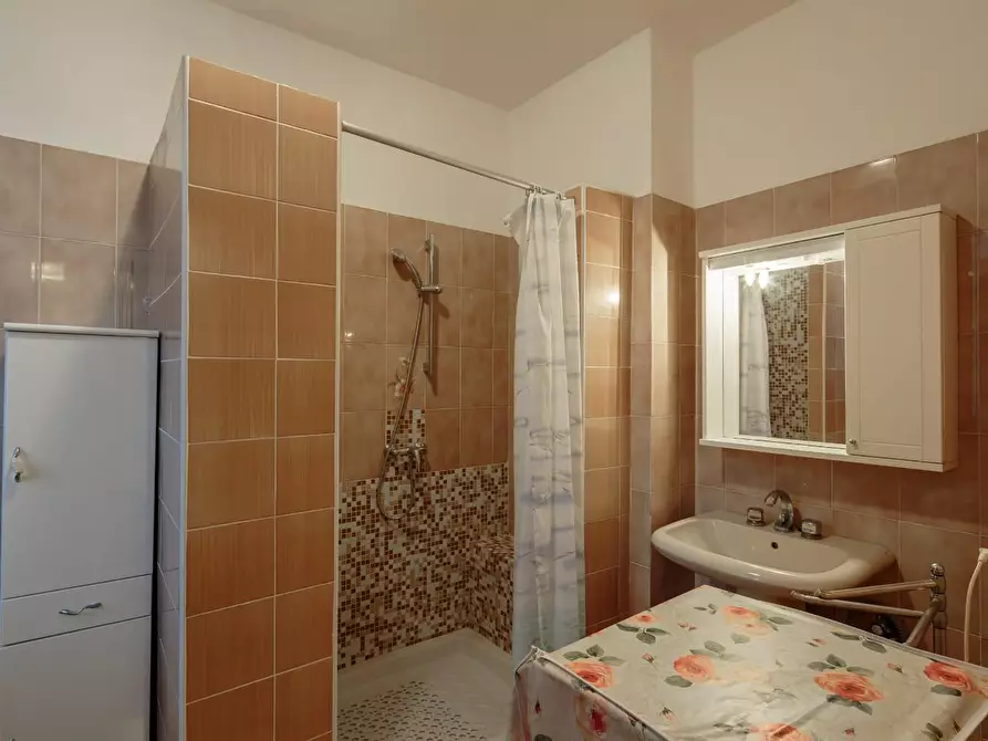 Immagine 10 di Appartamento in affitto  a Pisa