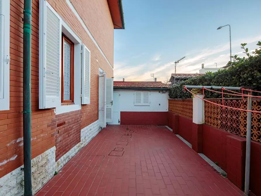 Immagine 2 di Appartamento in affitto  a Pisa