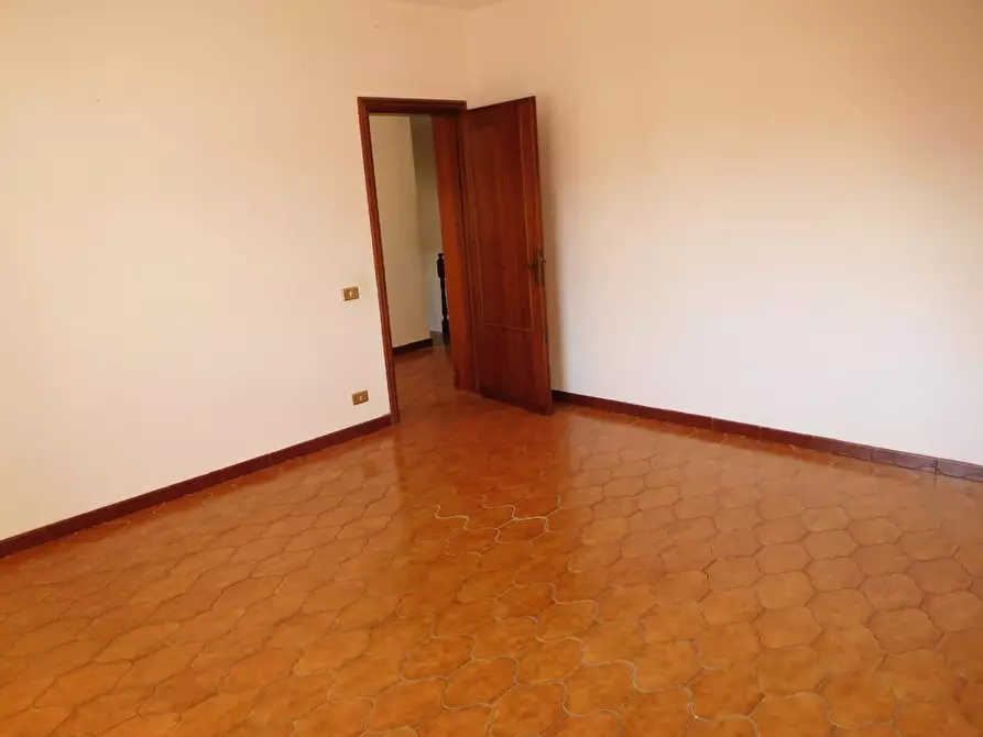 Immagine 8 di Villetta a schiera in vendita  a Vecchiano