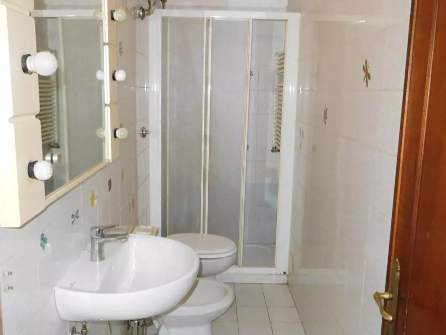 Immagine 12 di Villetta a schiera in vendita  a Vecchiano