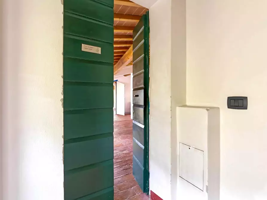 Immagine 5 di Mansarda in vendita  a Calci