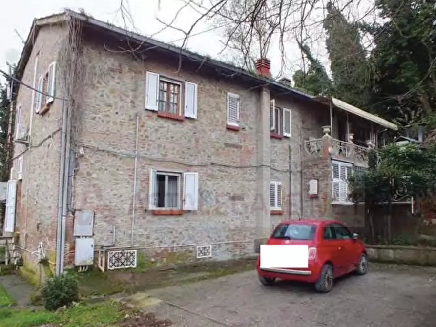 Immagine 2 di Porzione di casa in vendita  a Peccioli