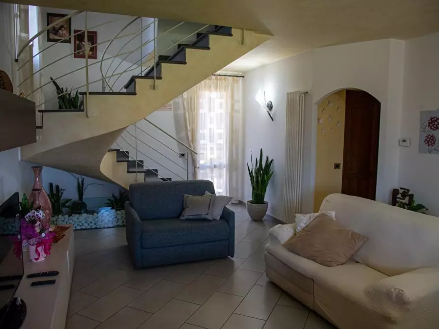 Immagine 18 di Villa in vendita  a San Giuliano Terme