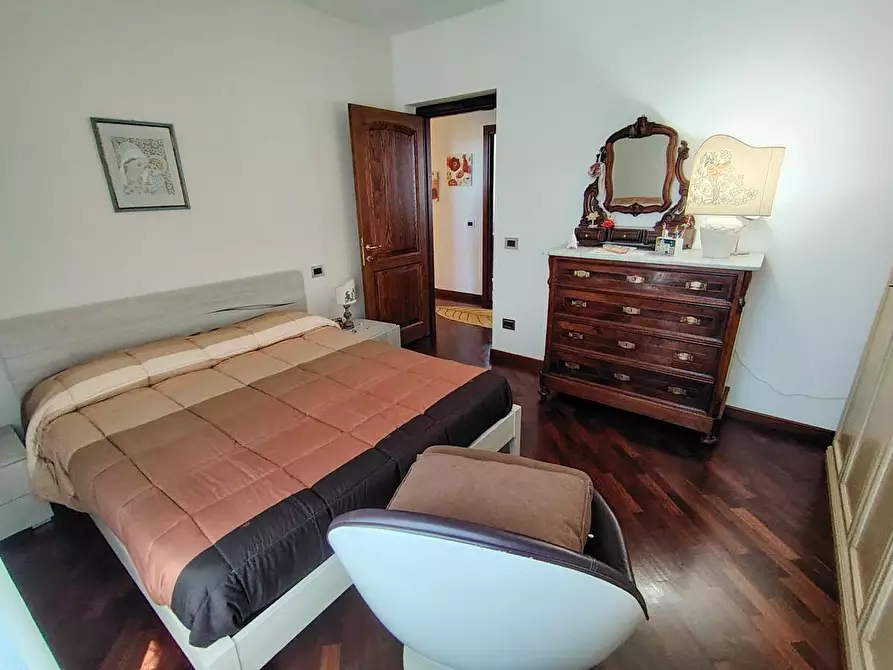 Immagine 39 di Villa in vendita  a San Giuliano Terme