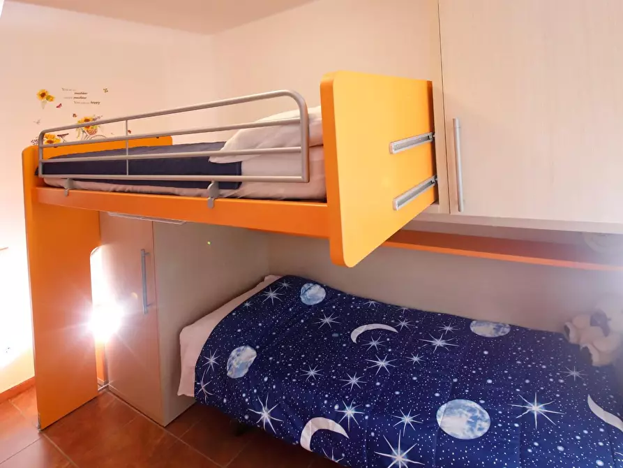 Immagine 38 di Appartamento in affitto  a Collesalvetti
