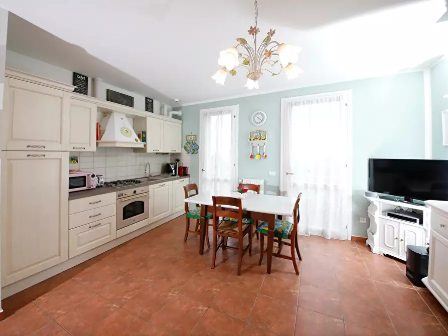 Immagine 15 di Appartamento in affitto  a Collesalvetti