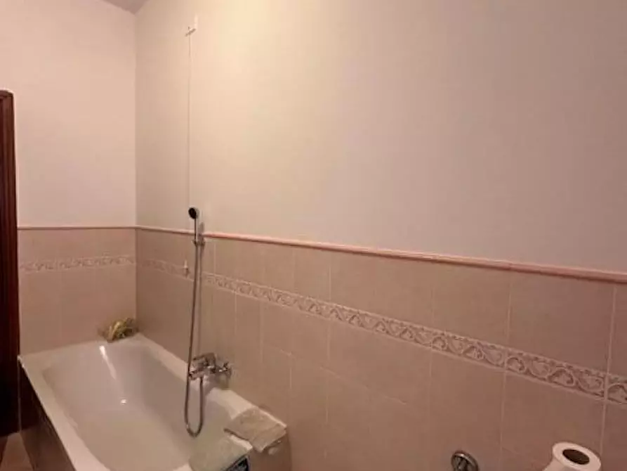 Immagine 11 di Appartamento in vendita  a Cascina