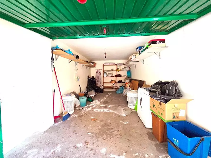 Immagine 21 di Appartamento in vendita  a Capannori