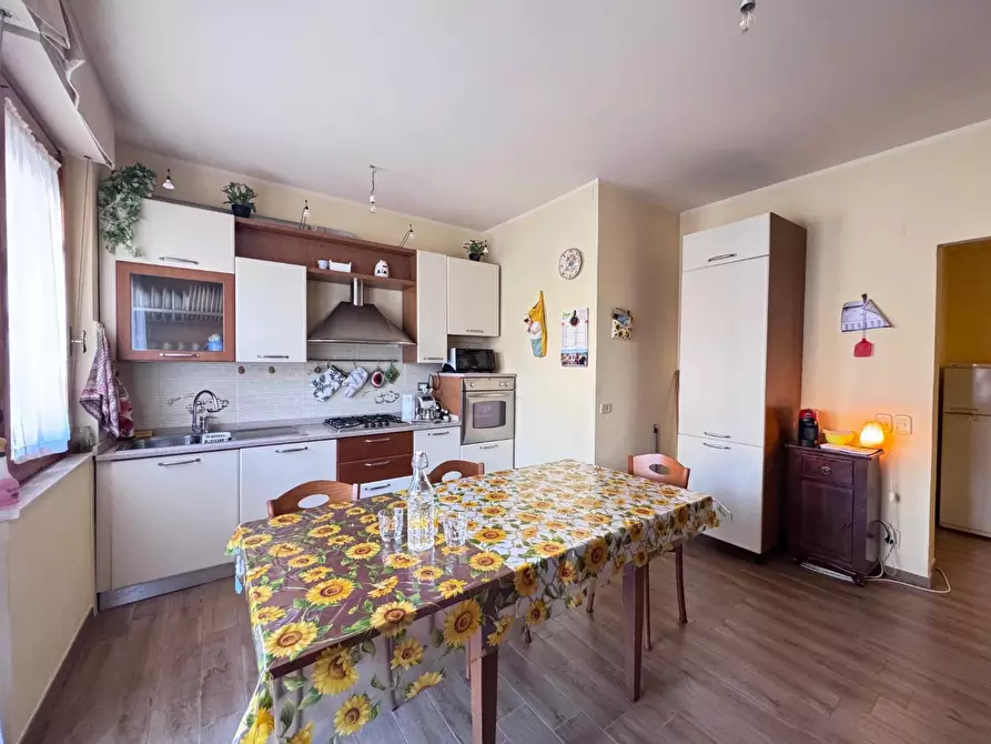 Immagine 3 di Appartamento in vendita  a Cascina