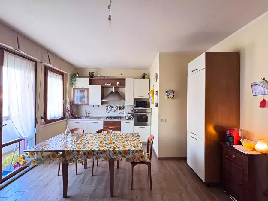 Immagine 1 di Appartamento in vendita  a Cascina