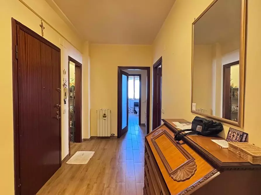 Immagine 9 di Appartamento in vendita  a Cascina