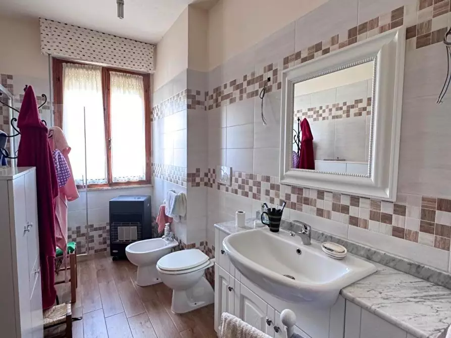 Immagine 14 di Appartamento in vendita  a Cascina