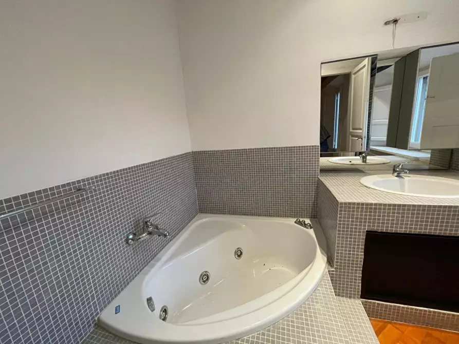 Immagine 16 di Appartamento in affitto  a Pisa