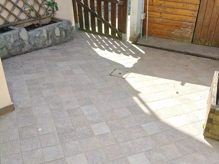Immagine 4 di Terratetto in vendita  a Massa