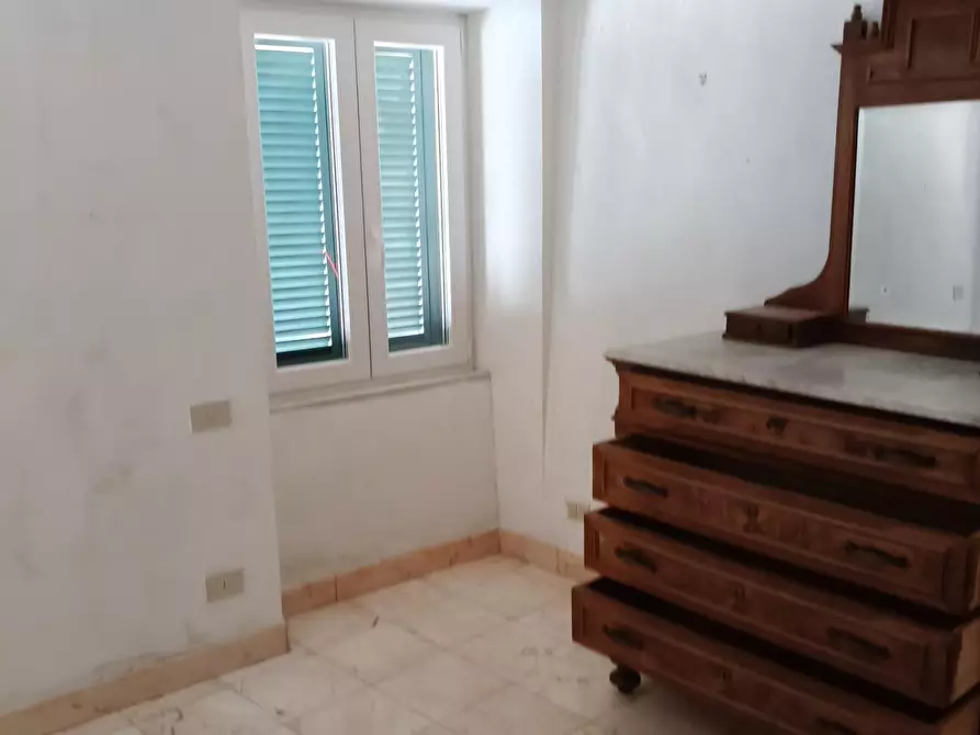 Immagine 12 di Terratetto in vendita  a Massa