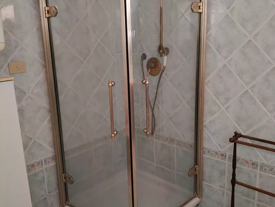 Immagine 14 di Terratetto in vendita  a Massa