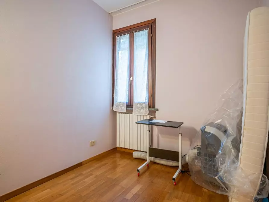 Immagine 40 di Villa in vendita  a Pontedera