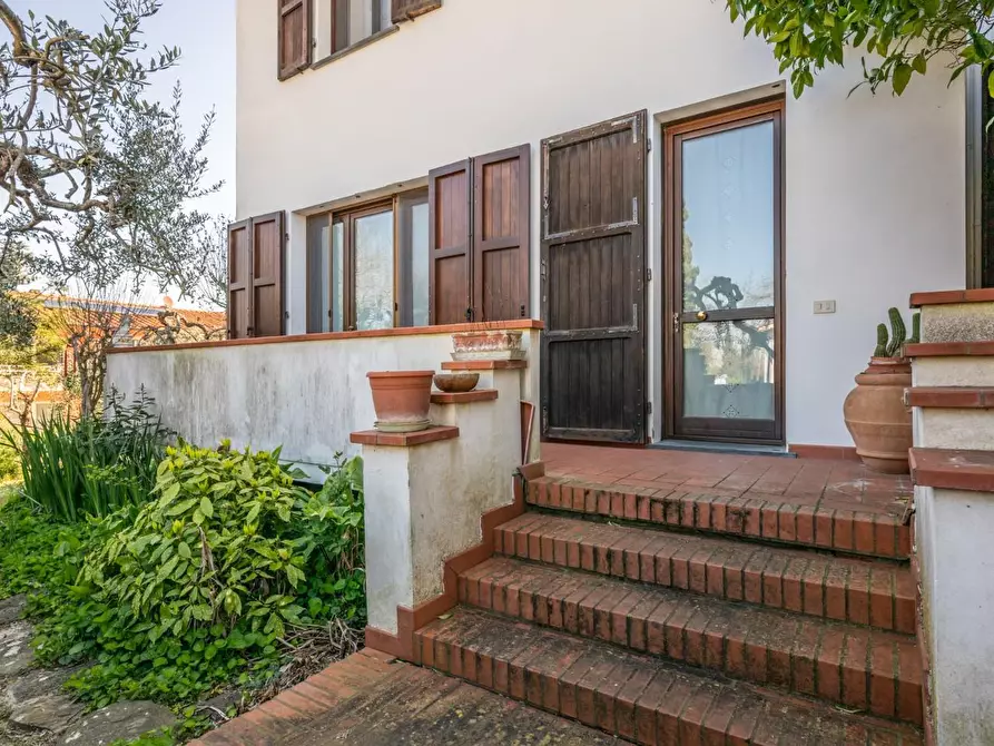 Immagine 71 di Villa in vendita  a Pontedera