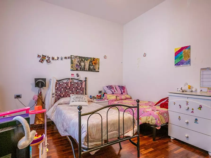 Immagine 21 di Villa in vendita  a Pontedera