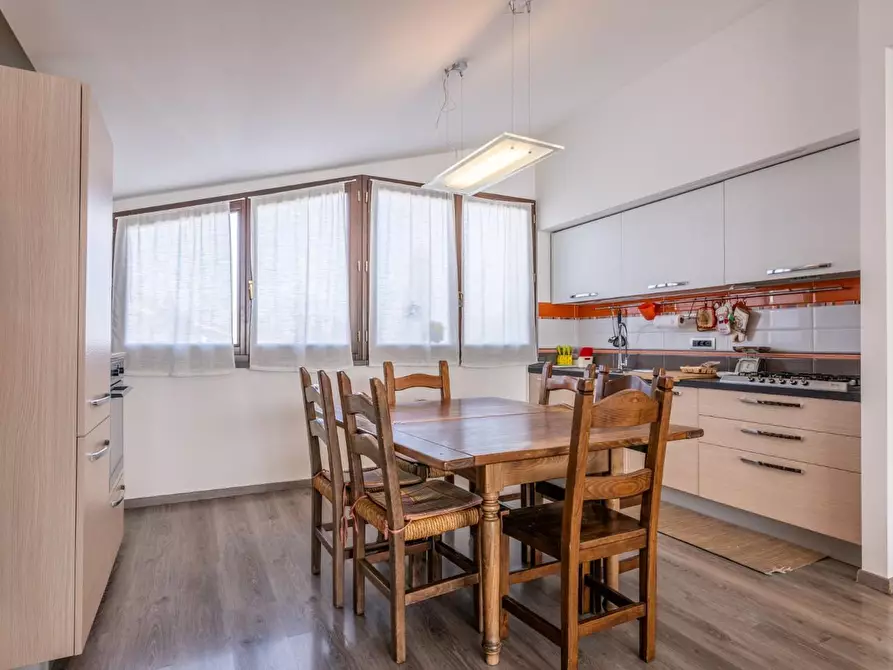 Immagine 30 di Villa in vendita  a Pontedera