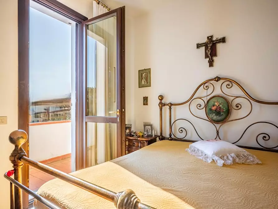 Immagine 10 di Villa in vendita  a Pontedera